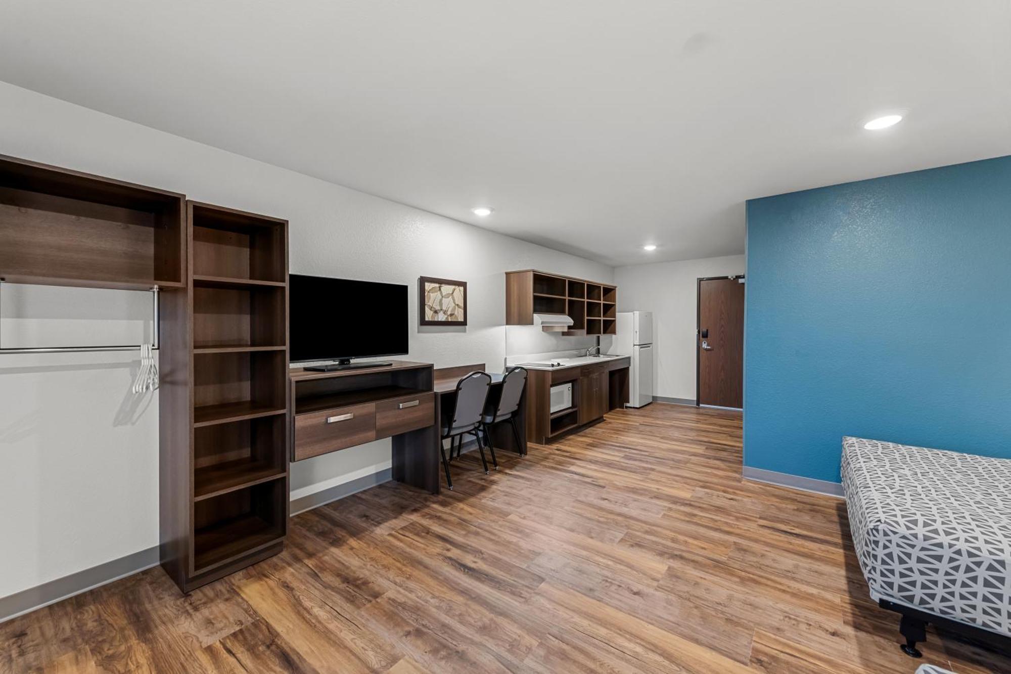 Woodspring Suites Kansas City Airport Εξωτερικό φωτογραφία