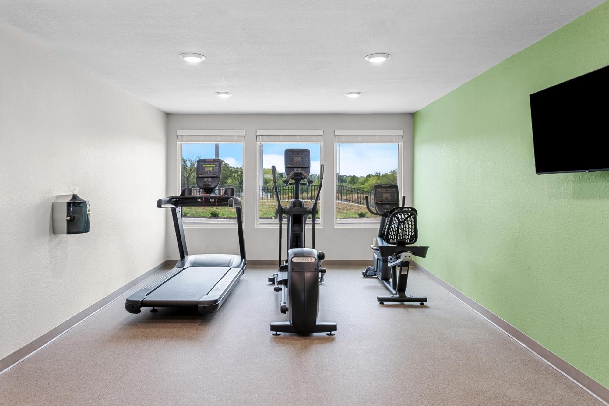 Woodspring Suites Kansas City Airport Εξωτερικό φωτογραφία