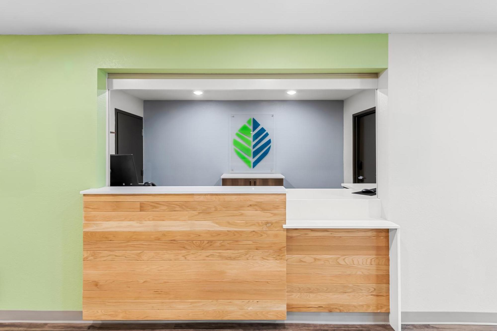 Woodspring Suites Kansas City Airport Εξωτερικό φωτογραφία