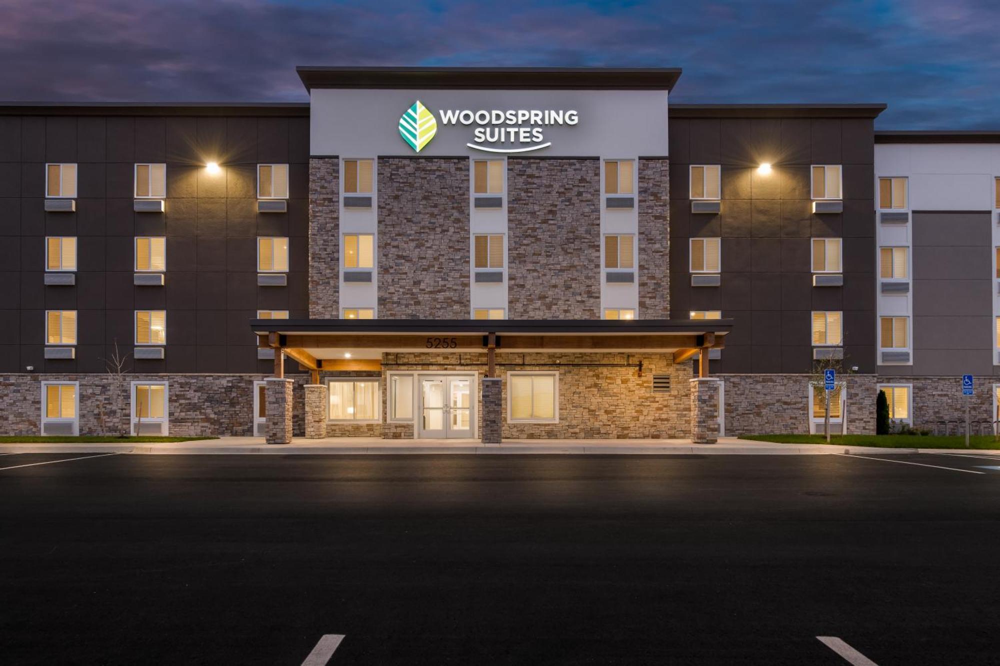 Woodspring Suites Kansas City Airport Εξωτερικό φωτογραφία